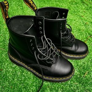 1460 Bex Smooth Leather Platform Dr. Marten’s